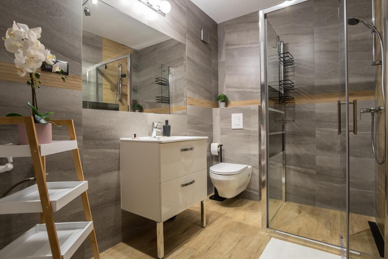 Henrykówka Apartzakop *
